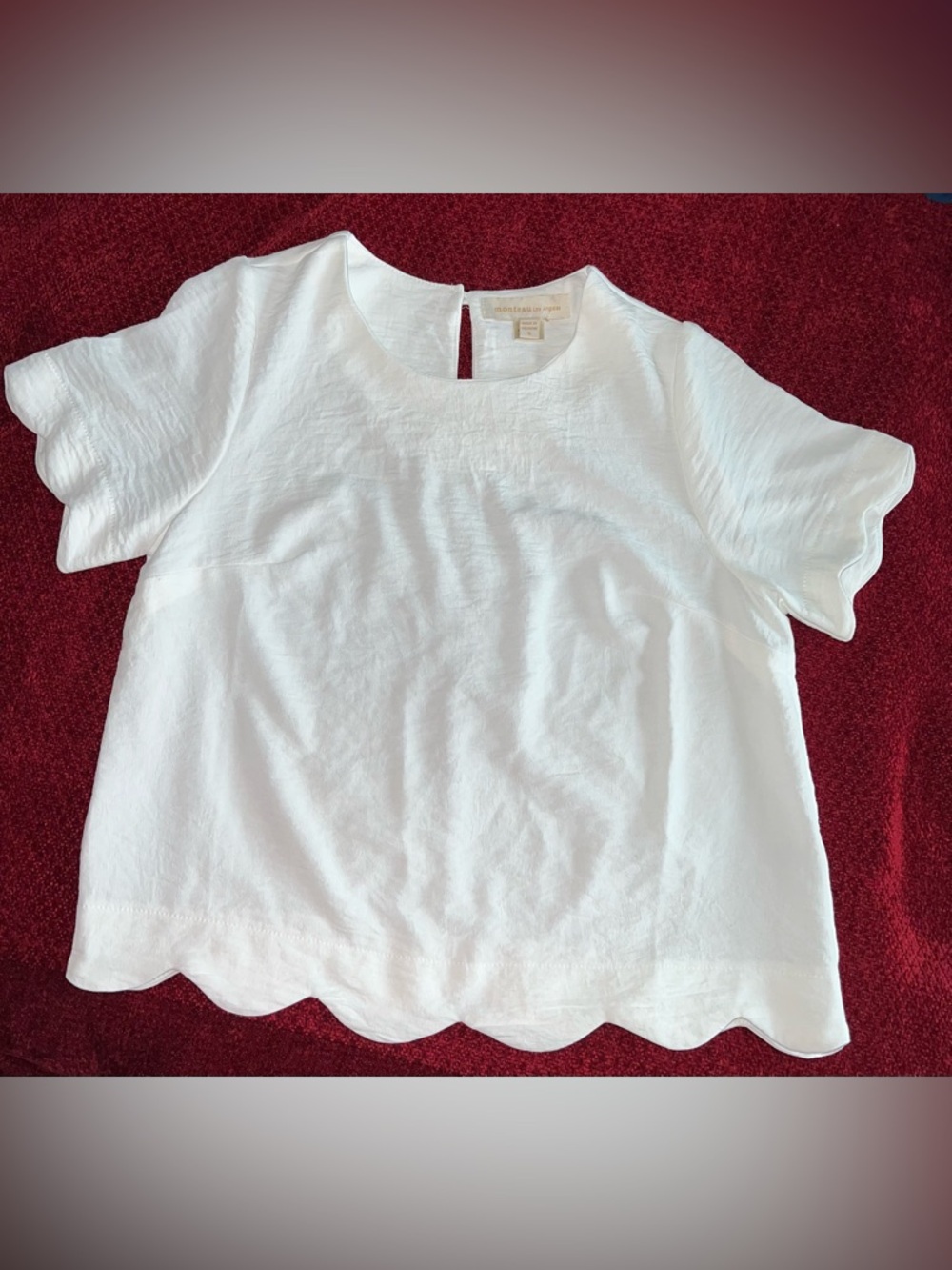 NWT Monteau Los Angeles Scalloped Hem Top Size Medium